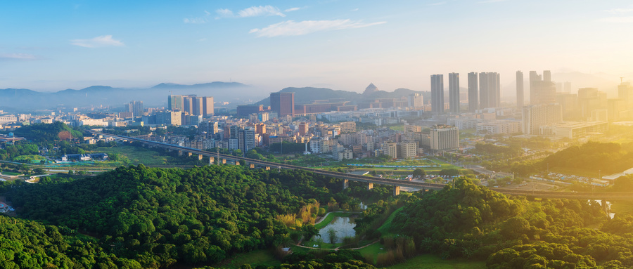 深圳光明科学公园山顶俯拍城市风光(非企业商用).jpg